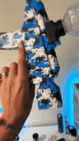 GIF 1